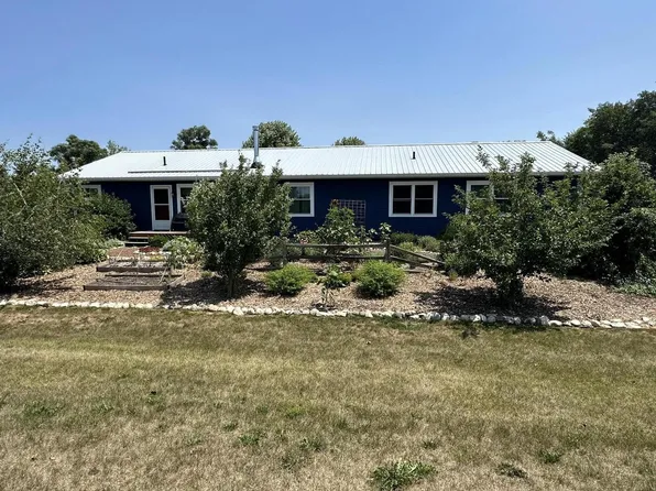 7305 South Pine STREET, Burlington, WI 53105