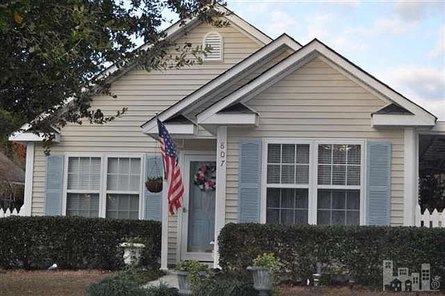 1st image of 807 Southern Charm Dr