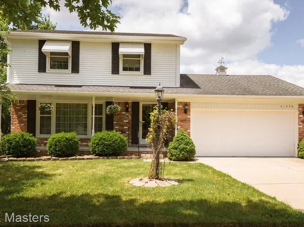 21256 Mayfair St, Woodhaven, MI 48183