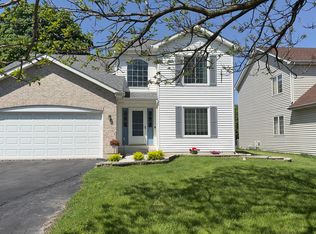 1N278 Purnell St, Carol Stream, IL 60188