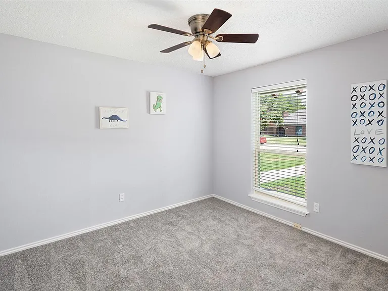 1533 Springaire Ln — Photo 8