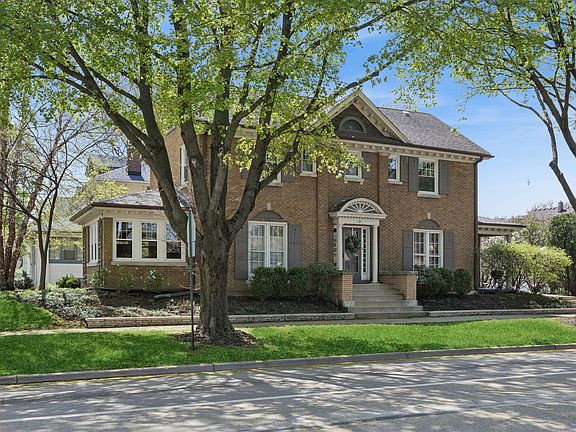 2nd image of 752 Lathrop Ave