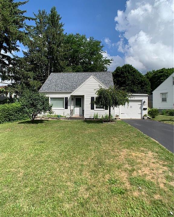 1st image of 214 Monticello Dr S