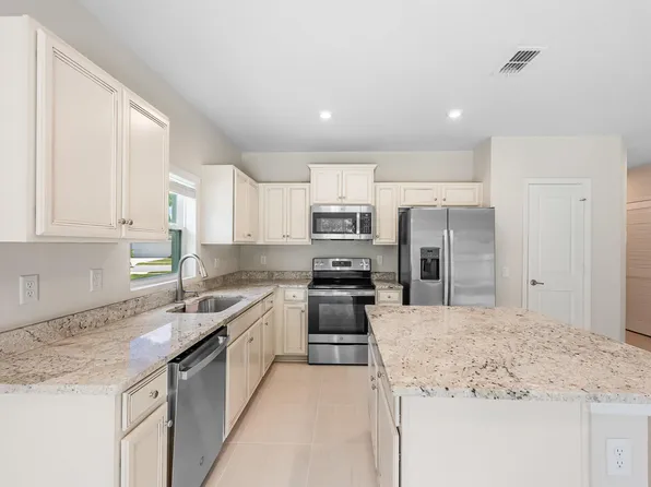 3639 Sapphire Hollow Way, Fort Pierce, FL 34981