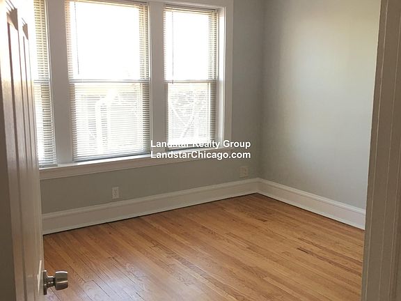 5th image of 1542 W Albion Ave #2E