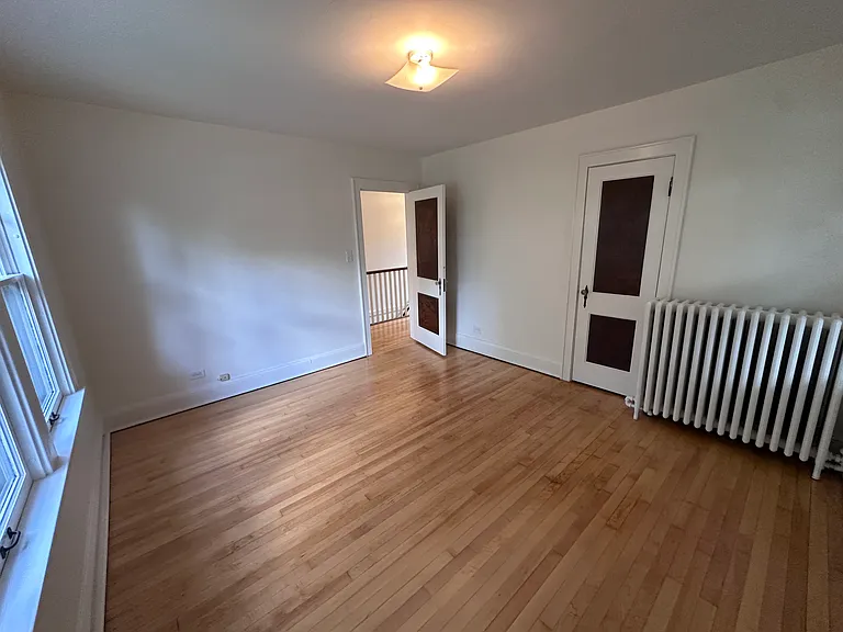 321 Roosevelt Ave — Photo 8