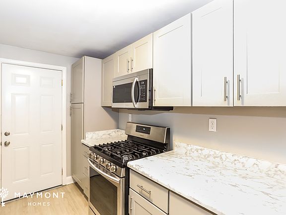 3rd image of 7805 Kavanagh Rd