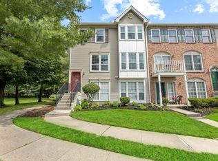 51 Versailles Ct, Hamilton, NJ 08619