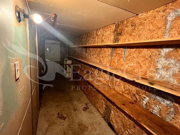 5th image of 538 Washington St #2
