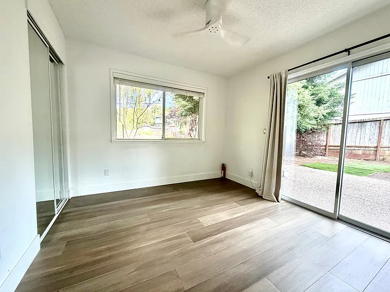 2701 Center Rd — Photo 15