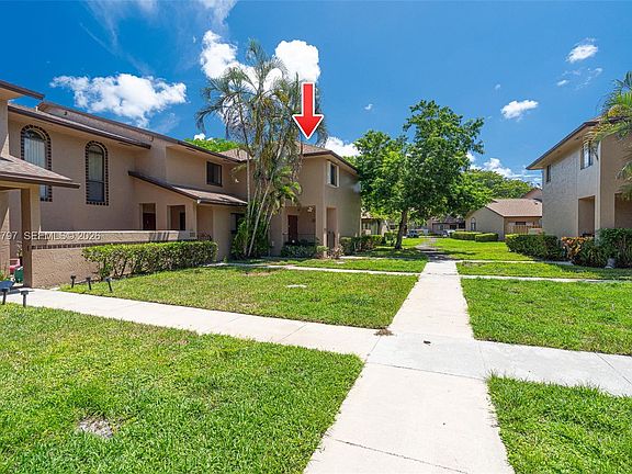 2nd image of 2214 NW 39th Ave