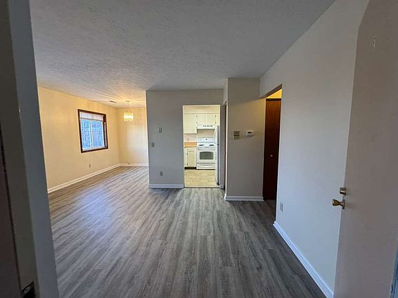 5th image of 270 Wilbur Dr NE APT C