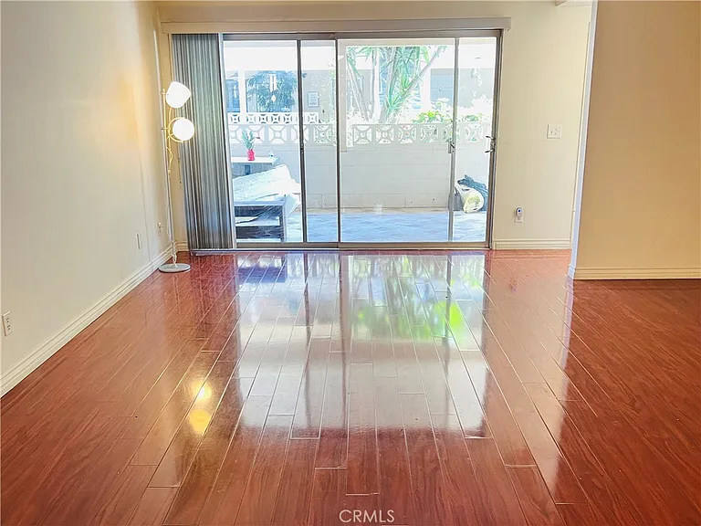 471 W Duarte Rd #110 — Photo 17