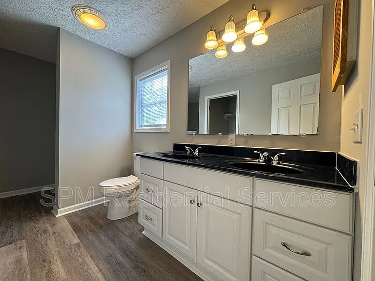 8985 Stephens Church Rd — Photo 12