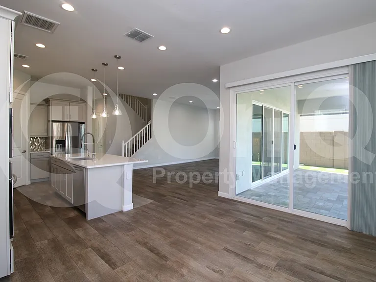 2042 E Dry Wood Rd — Photo 5