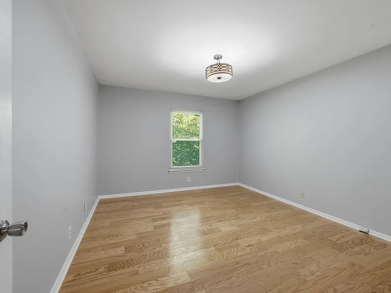 815 Ashlawn Pl — Photo 18
