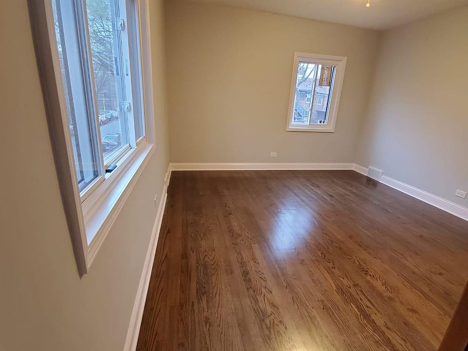 1st image of 2119 W Hood Ave #2E