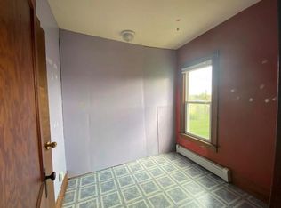 314 3rd Ave N, Oxford Junction, IA 52323