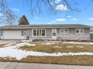 2531 36th Pl, Two Rivers, WI 54241
