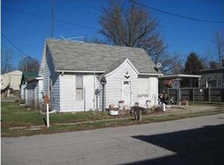 3 W Market St, Cloverdale, IN 46120