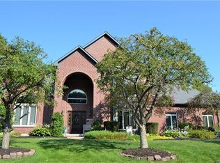 6052 White Ash Ct, Avon, IN
