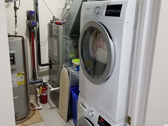 5th image of 6-10 Strawberry St #11
