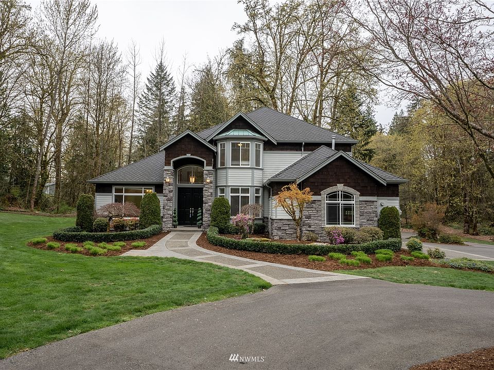 This is the home you have been waiting for!