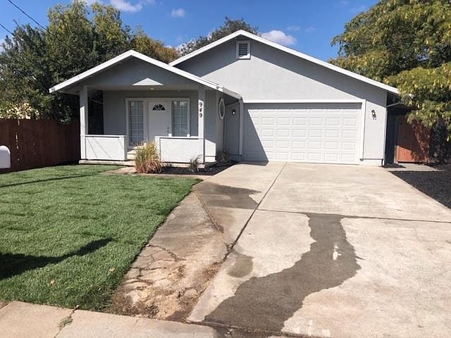 1st image of 949 Acacia Ave
