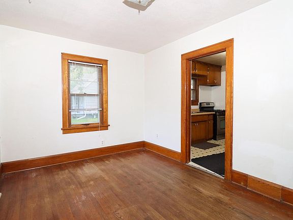 4th image of 1512 Virginia STREET