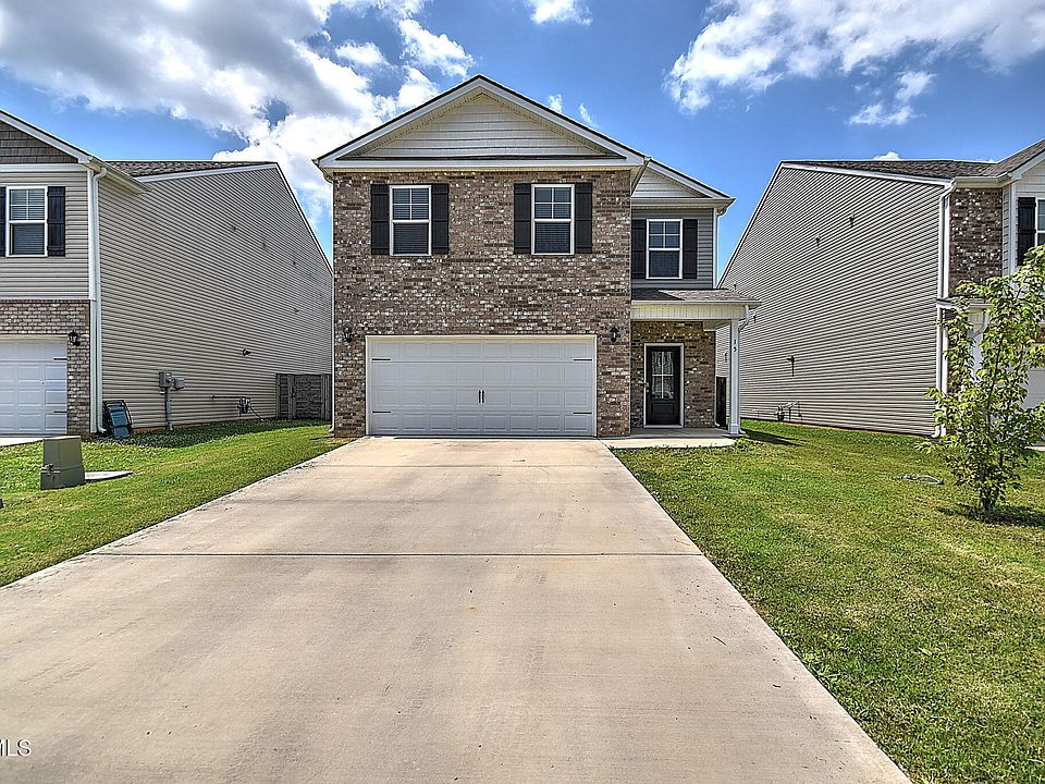 1st image of 15 Garnet Ct