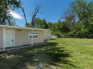 307 E Prairie St, Rogers, AR 72756