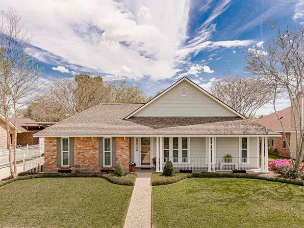 15226 Woodmoss Dr, Baton Rouge, LA 70816