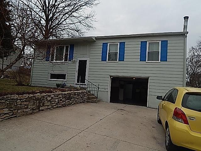 1st image of 8327 Barnett Ave