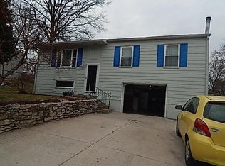 8327 Barnett Ave, Kansas City, KS 66112