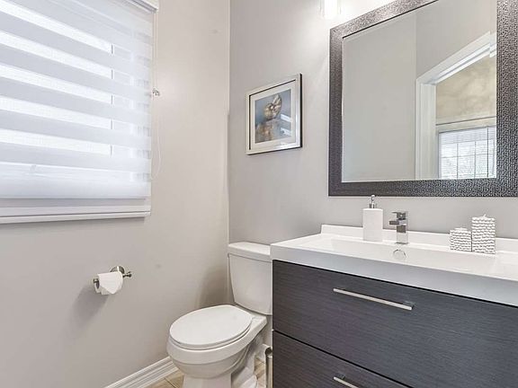 5th image of 109 Barli Cres