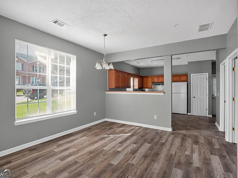 132 Hawkeye Ln — Photo 3