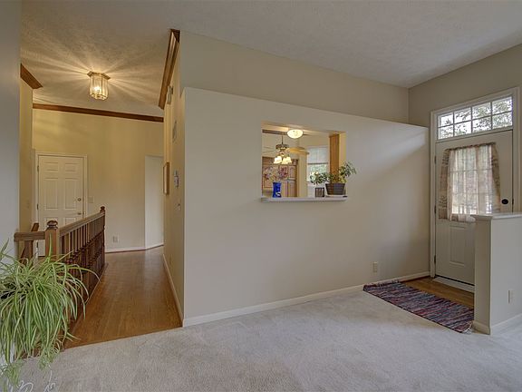 2nd image of 10775 Gleneagle Dr