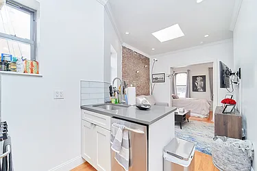 Rented by Living New York