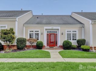 55 Winthrop Rd #B, Monroe Township, NJ 08831