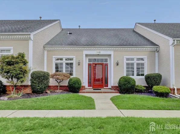 55 Winthrop Rd #B, Monroe Township, NJ 08831