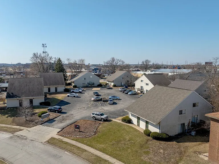 717 Fairmont Dr — Photo 46