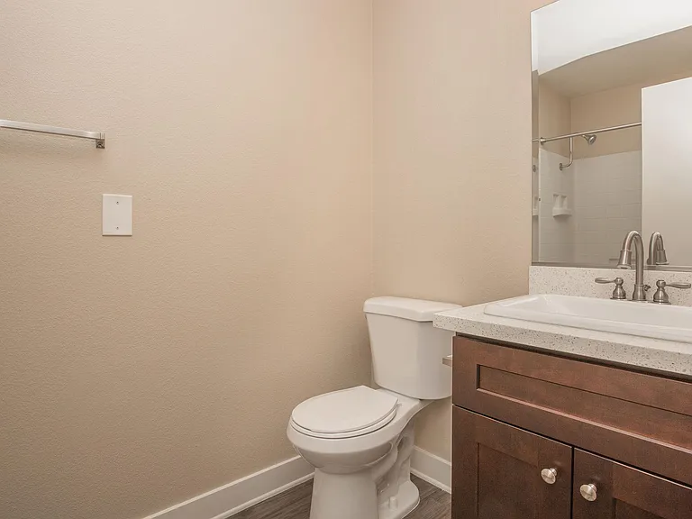 River Ridge Apartment Homes — Photo 36