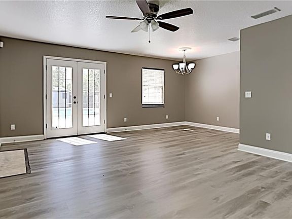 2nd image of 8324 Argyle Corners Dr E