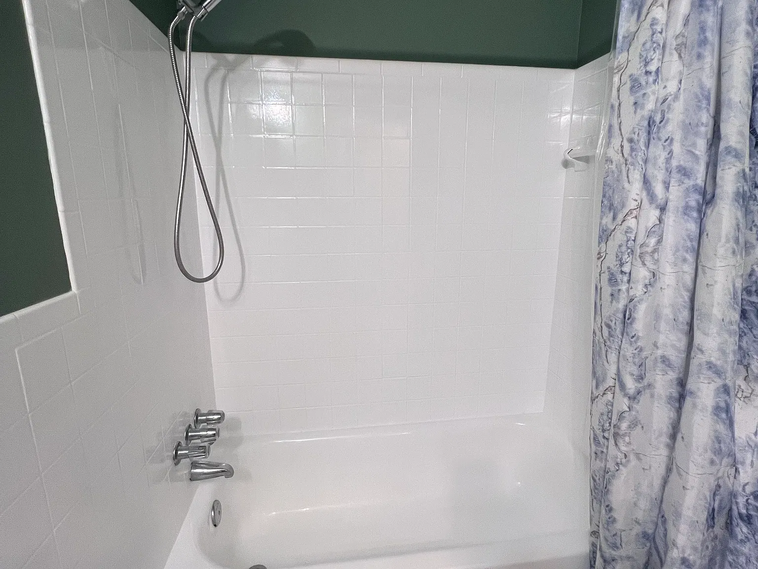 4 bed, 1900 sqft, $900 — Photo 3