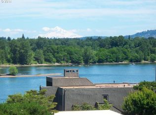 5640 SW Riverside Ln APT 3, Portland, OR 97239