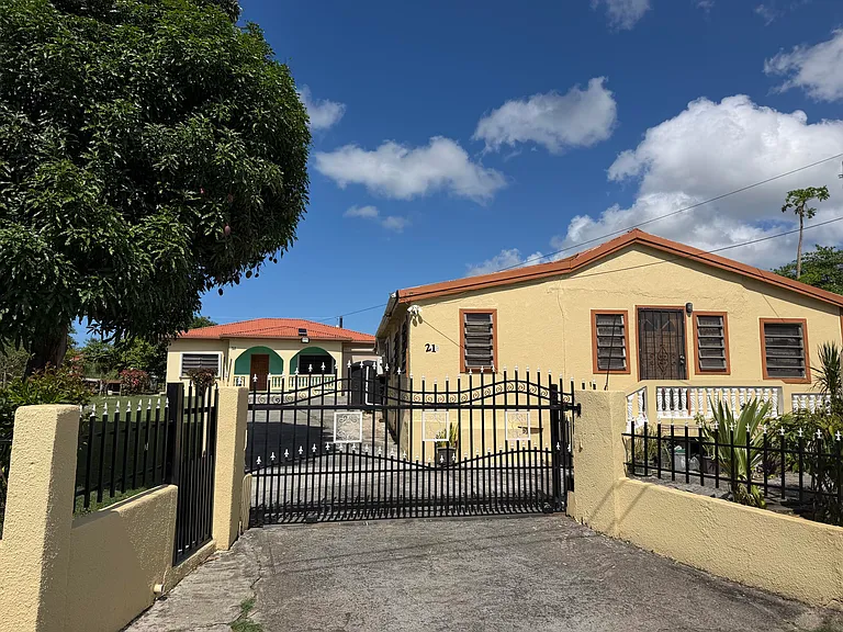 21 A Upper Love Pr — Photo 12