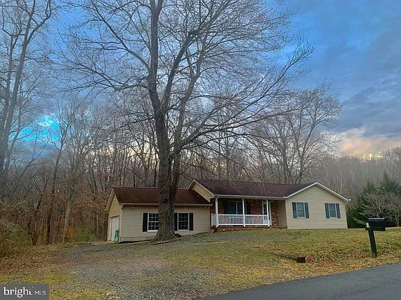 3rd image of 7217 Sherwood Forest Dr