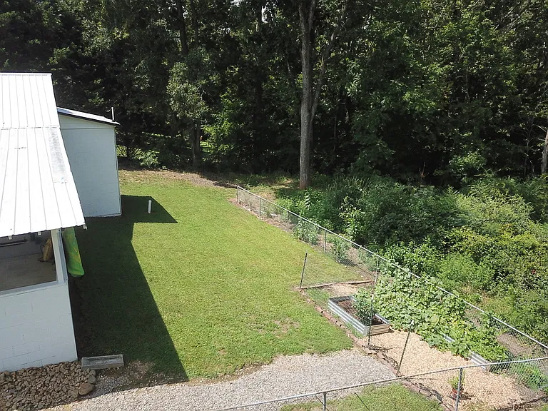 8615 Snow Hill Rd — Photo 3