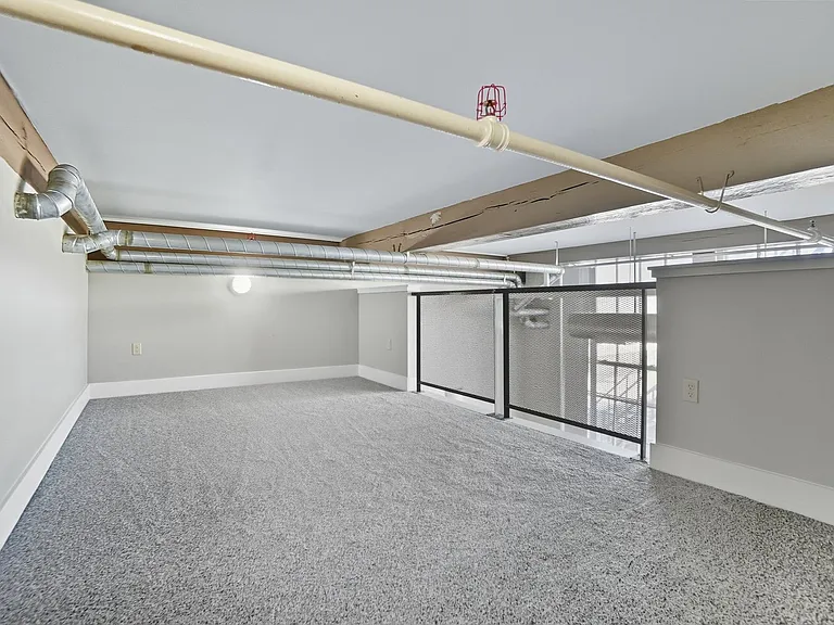 Machine Flats — Photo 33