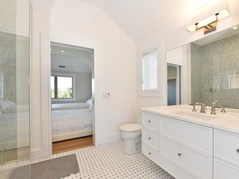 451 Dune Rd — Photo 68